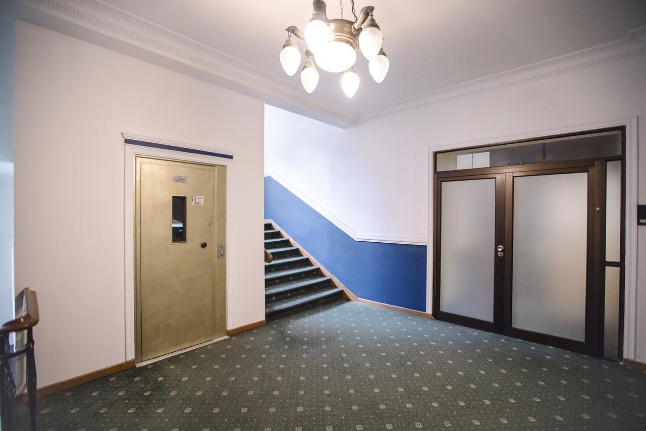 Bristol Economy Bed & Breakfast Bytom Exterior photo